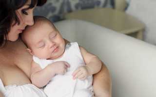 Ребенку месяц спит только на руках болит спина