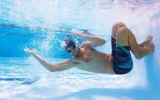 Почему болит голова в бассейне