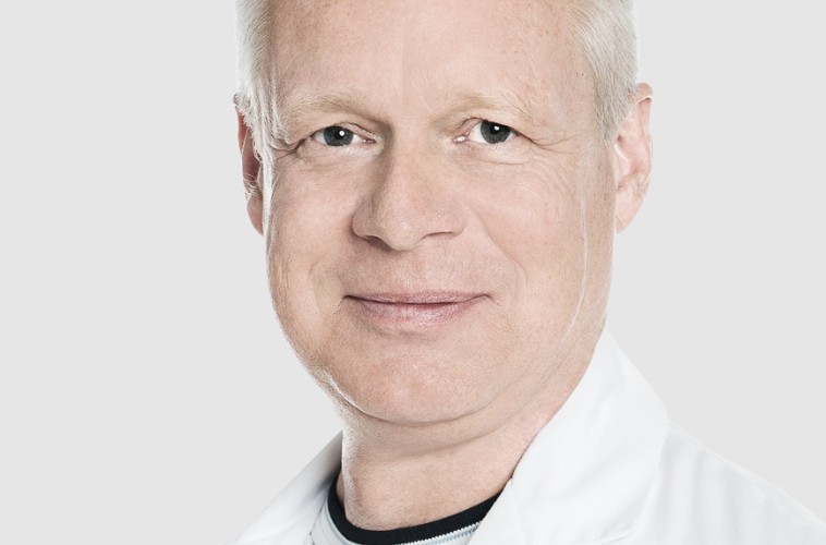 Сильно болит шея спина рука