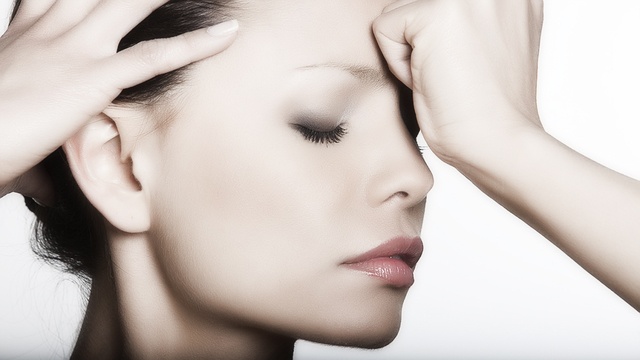 Болит одна сторона головы десна глаз